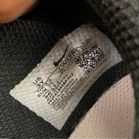 Nike Dunk Low Panda Sneakers Youth Size 3Y Black/White - Picture 10 of 11